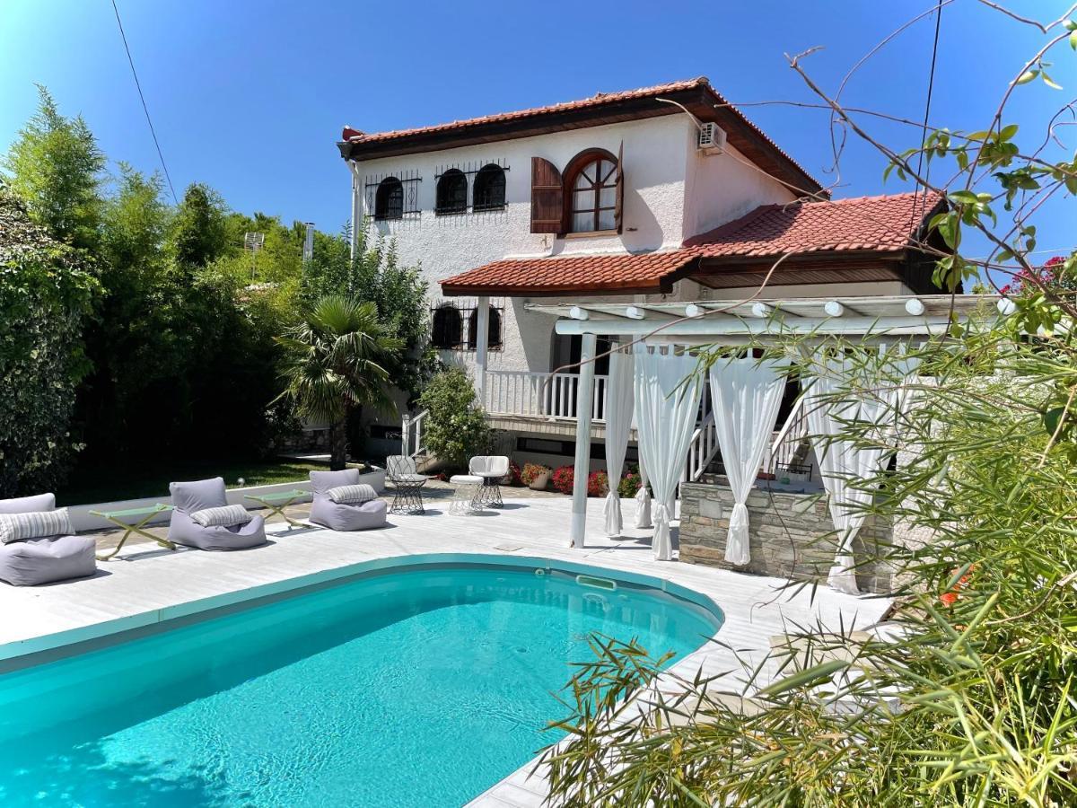 Byblos Mare-The Exclusive Beach Front Villa Skala Sotiros Exterior foto